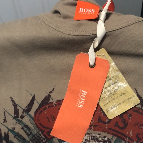 Tee - Picture 3 of 5